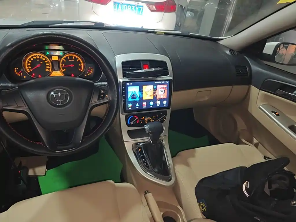 Zhonghua H330 2015 2013 1.5L Auto Comfort