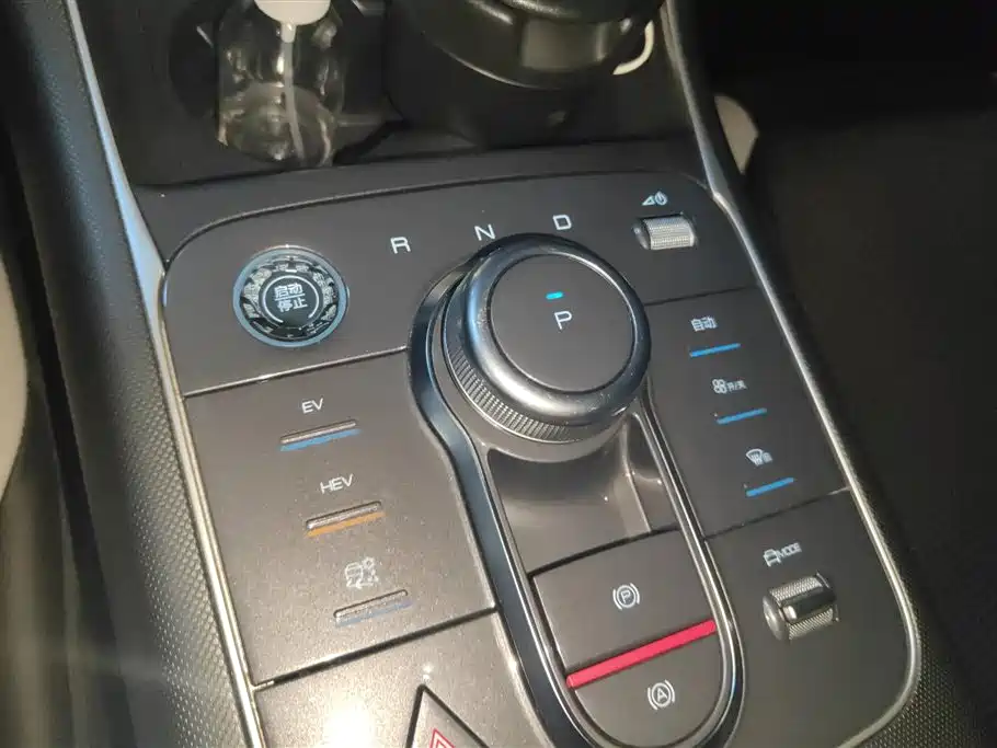 BYD Destroyer 05 2022 DM-i 55KM Premium фото 16