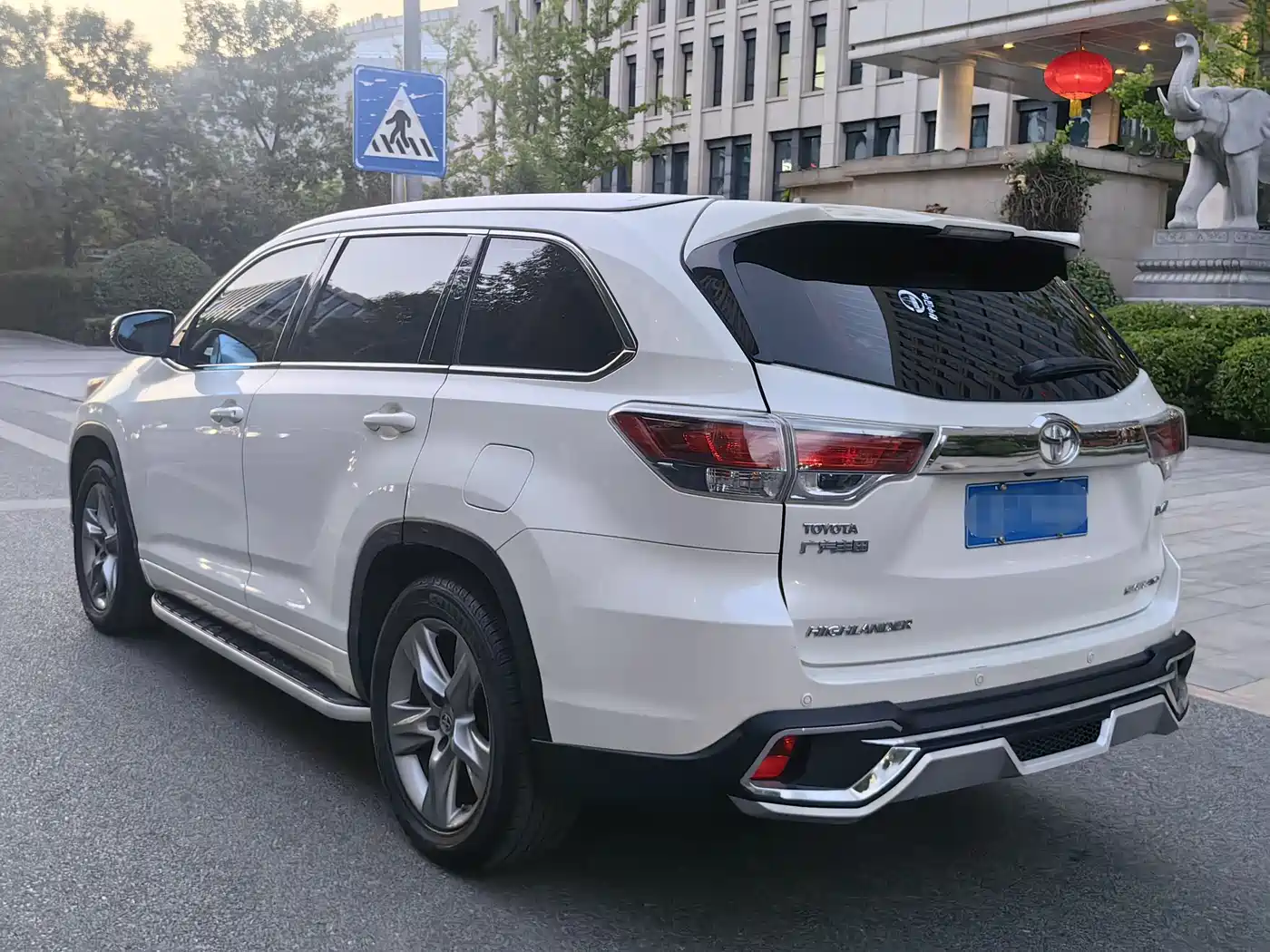 Toyota Highlander 2015 2.0T AWD Luxury Edition 7-seater фото 2