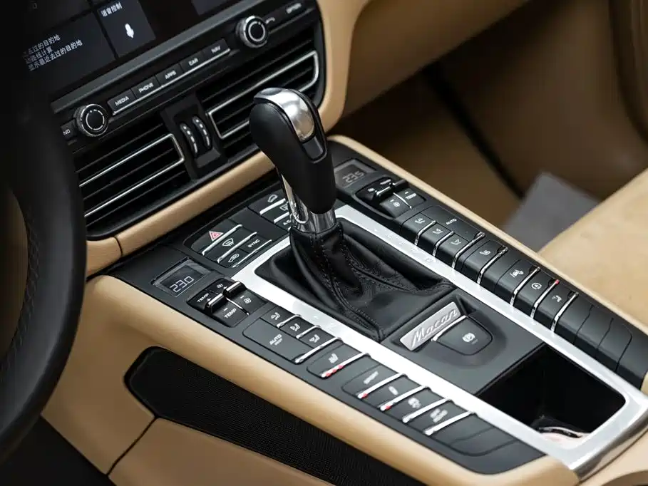 Porsche Macan 2020 Macan 2.0T фото 13