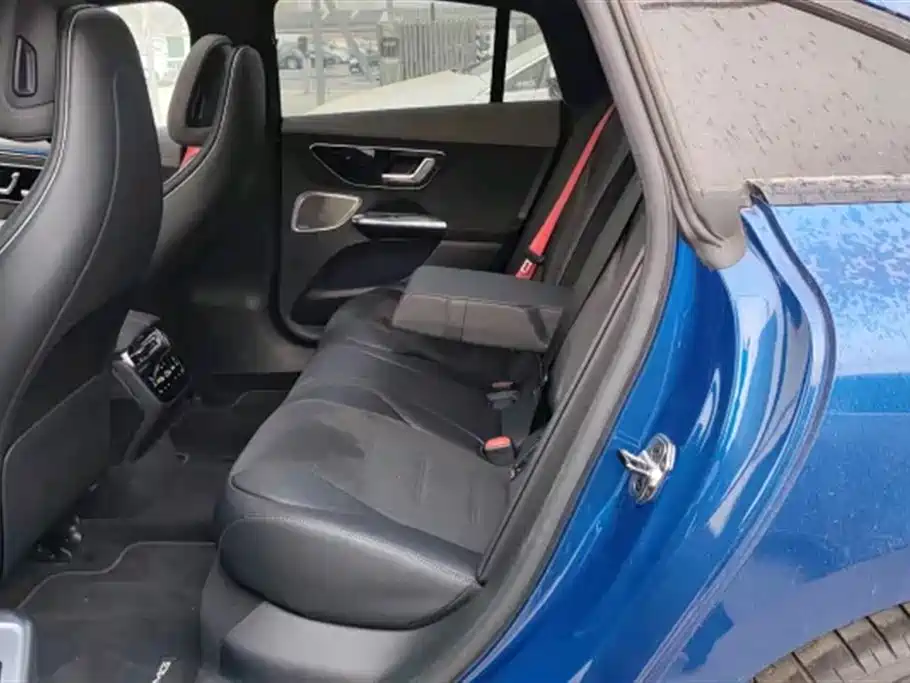 MERCEDES-BENZ EQE AMG