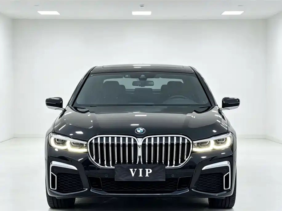 BMW 7-SERIES