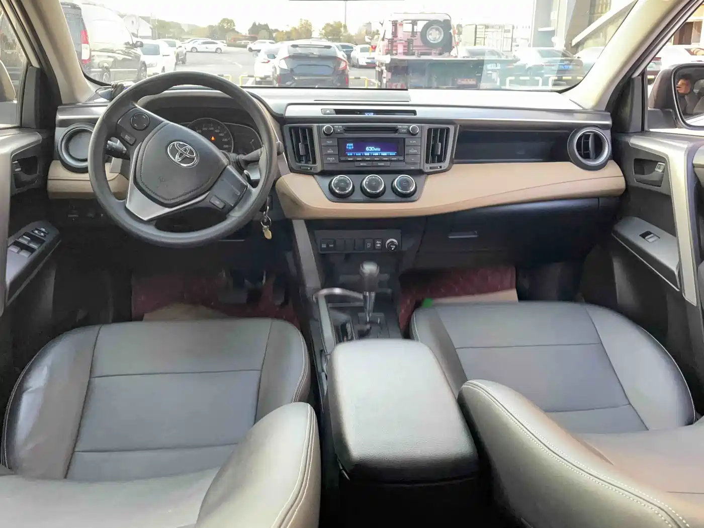 Toyota RAV4 Rongfang 2016 2.0L CVT 2WD Urban (China V) фото 9