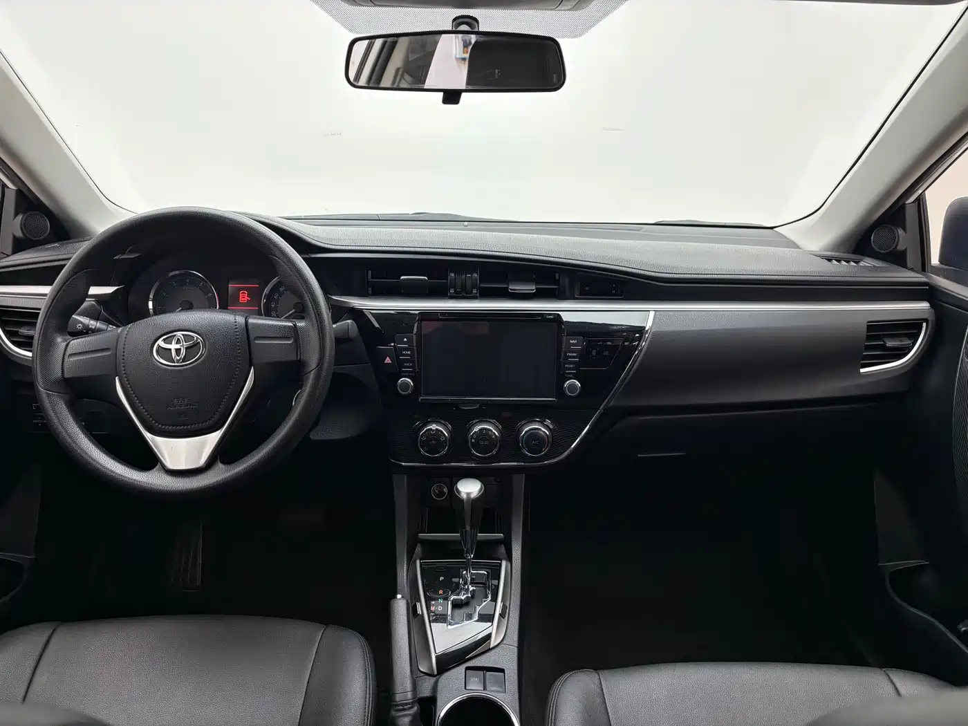 Toyota Corolla 2017 1.2T CVT GL фото 11