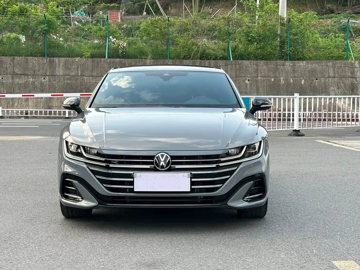 Volkswagen FAW-Volkswagen CC 2023 380TSI Eye-catching Edition фото 2