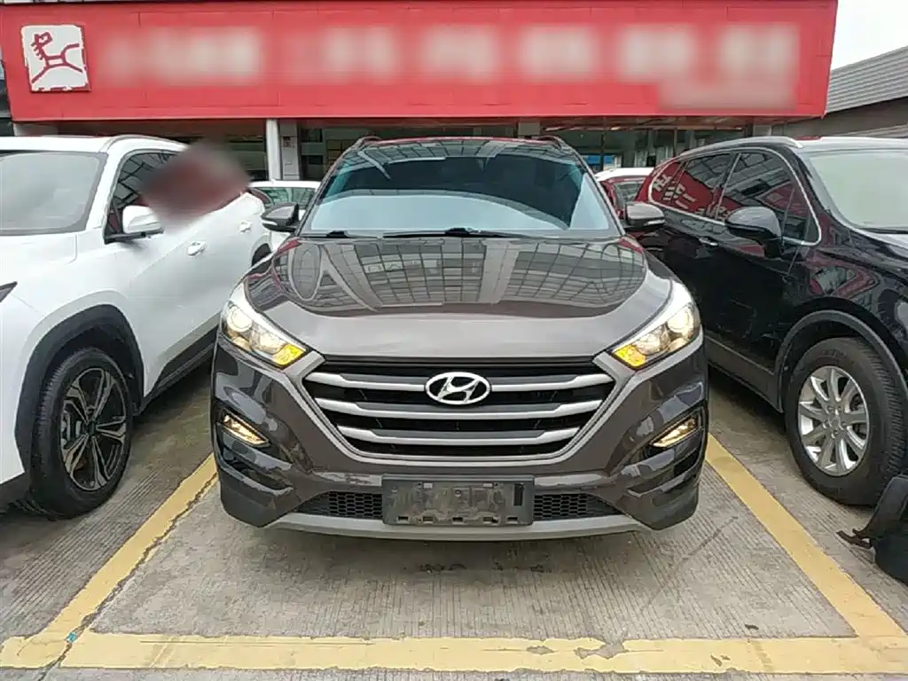 Hyundai Tucson 2018 1.6T DCT 2WD 15th Anniversary Special Edition фото 3