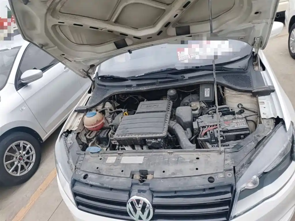 Volkswagen Jetta 2013 1.6L Automatic Fashion фото 20