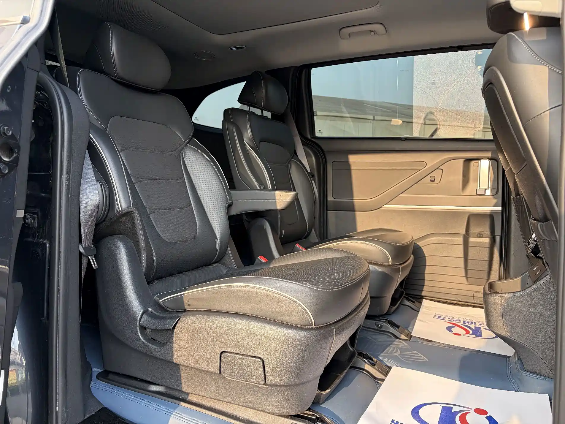 Photo 11 - Hyundai Custo