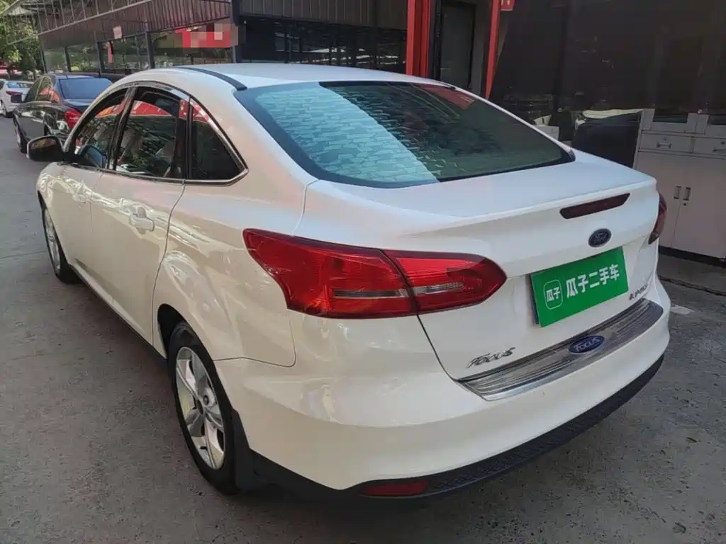 Фото 5 - Ford Focus