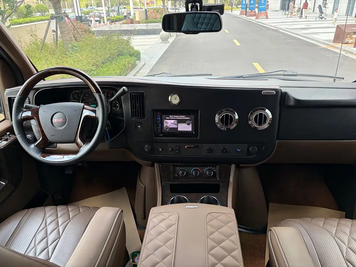 GMC Savana 2017 2017 6.0L G760S Elegance Imperial Edition