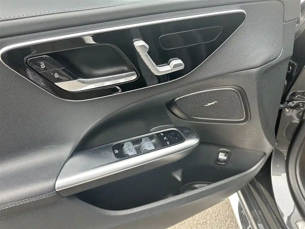 Mercedes-Benz C-Class 2022 C 200 L Sport Version фото 3