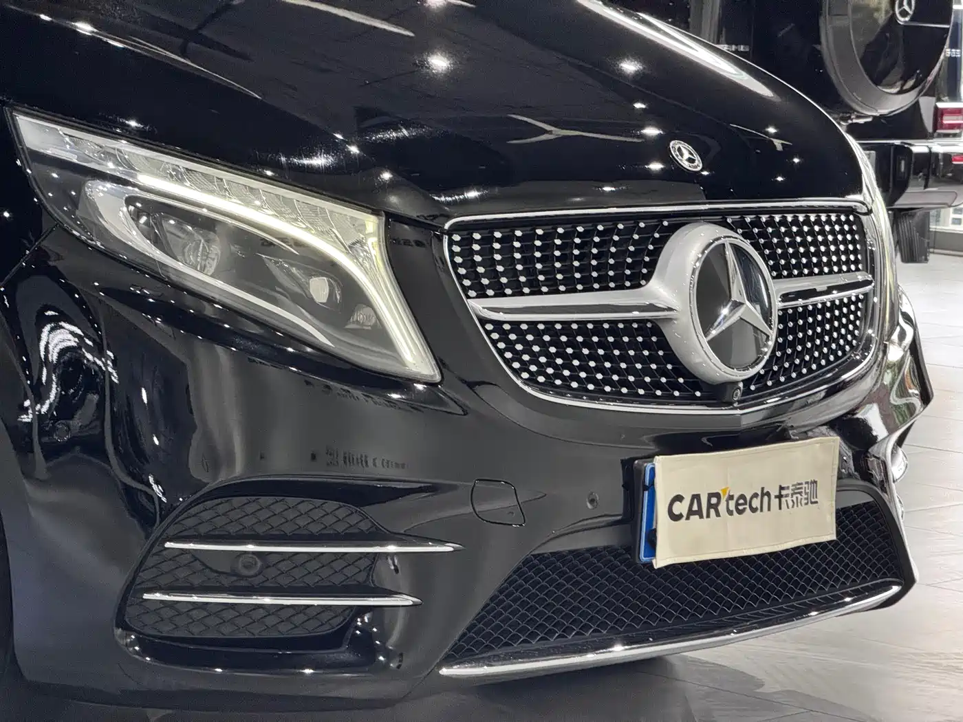 Mercedes-Benz V-Class 2022 V 260 Prestige Edition фото 10