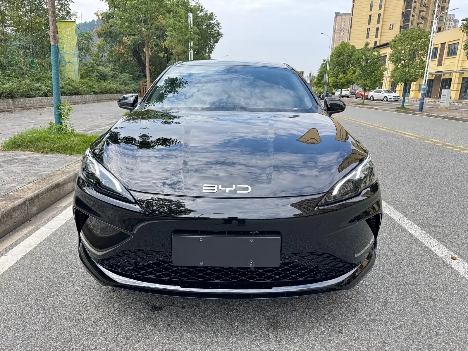 Photo 2 - BYD Seal 05