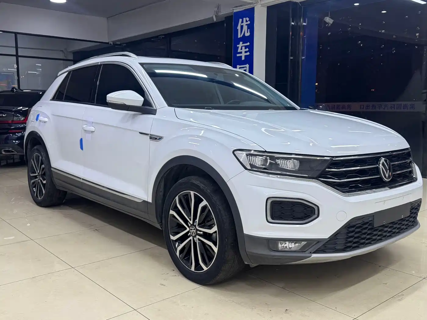 VOLKSWAGEN T ROC EXPLORING SONGS