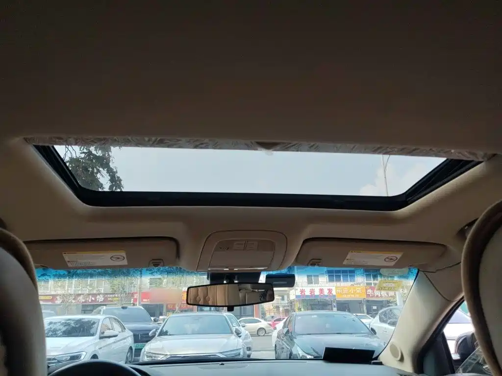Roewe 950 2015 2012 2.0L Comfort Edition