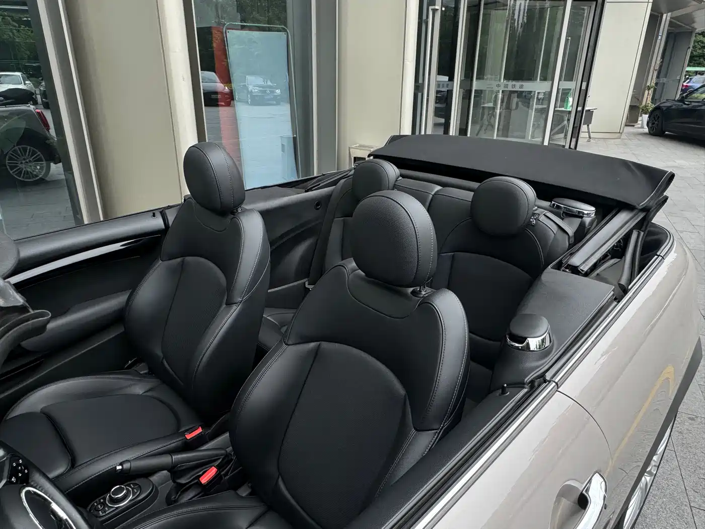 MINI 2022 1.5T COOPER CABRIO Classic фото 20