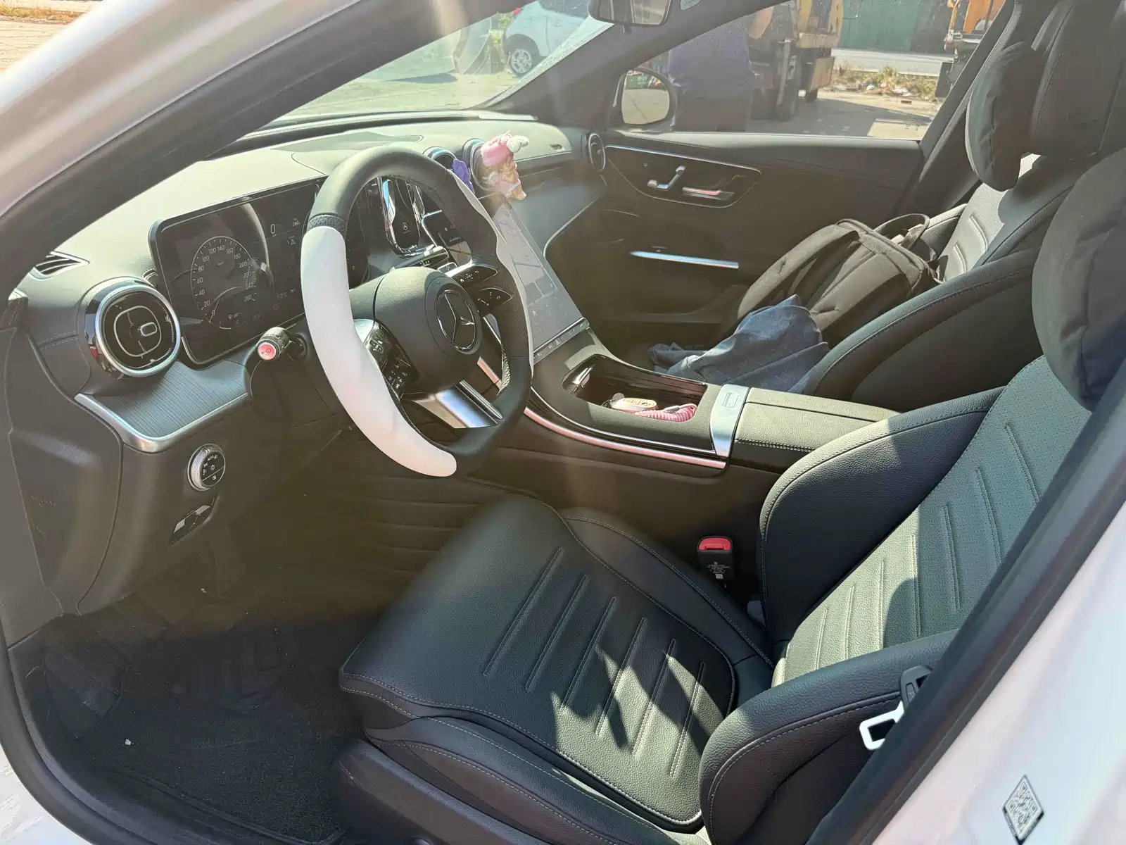 Photo 4 - Mercedes-Benz C-Class
