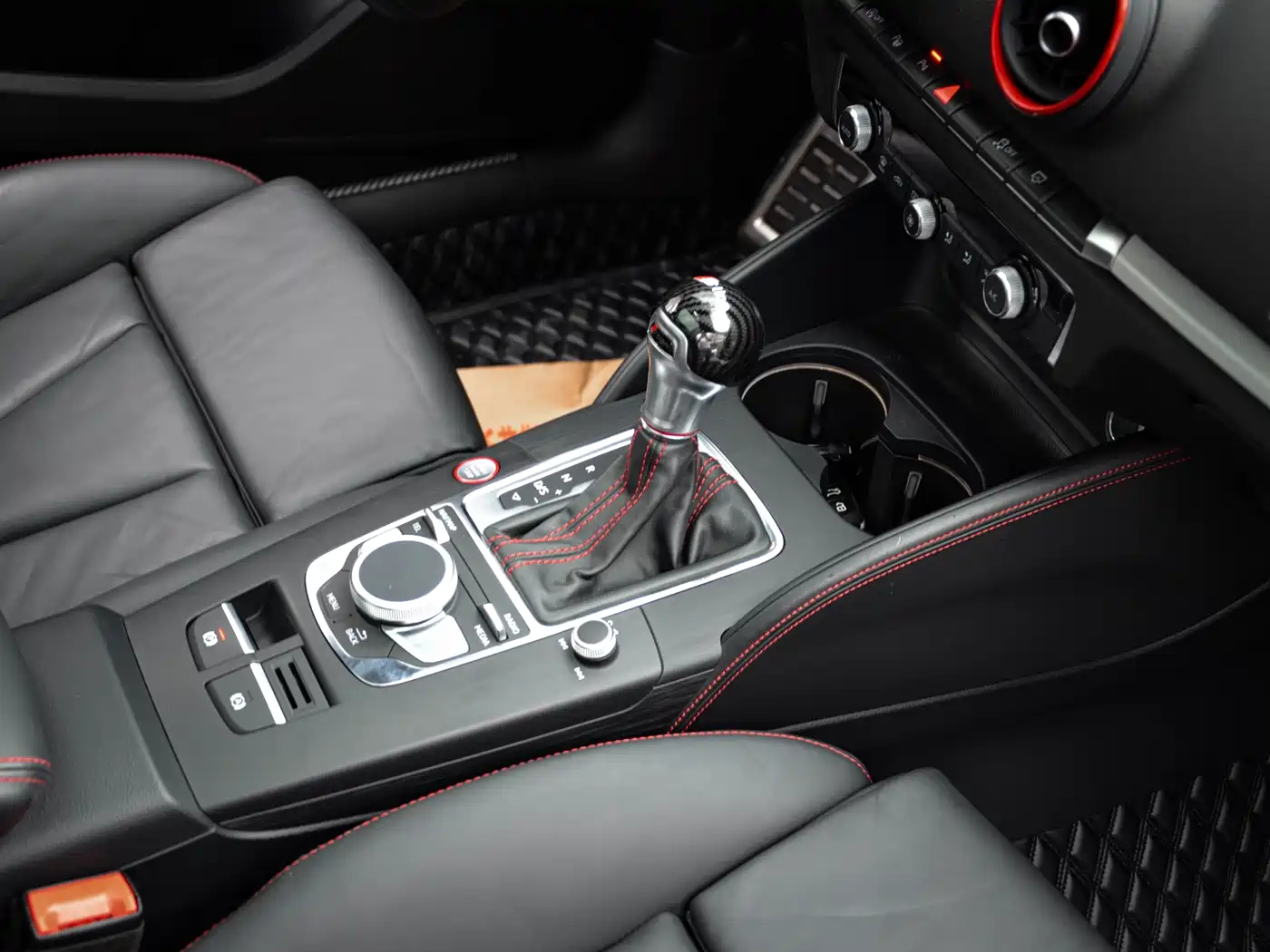 Audi S3 2019 Audi S3 2.0T Limousine фото 18