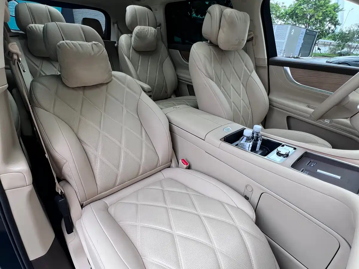 AITO Wenjie AITO M9 2025 Pure Electric Ultra 100kWh 6-Seater фото 22
