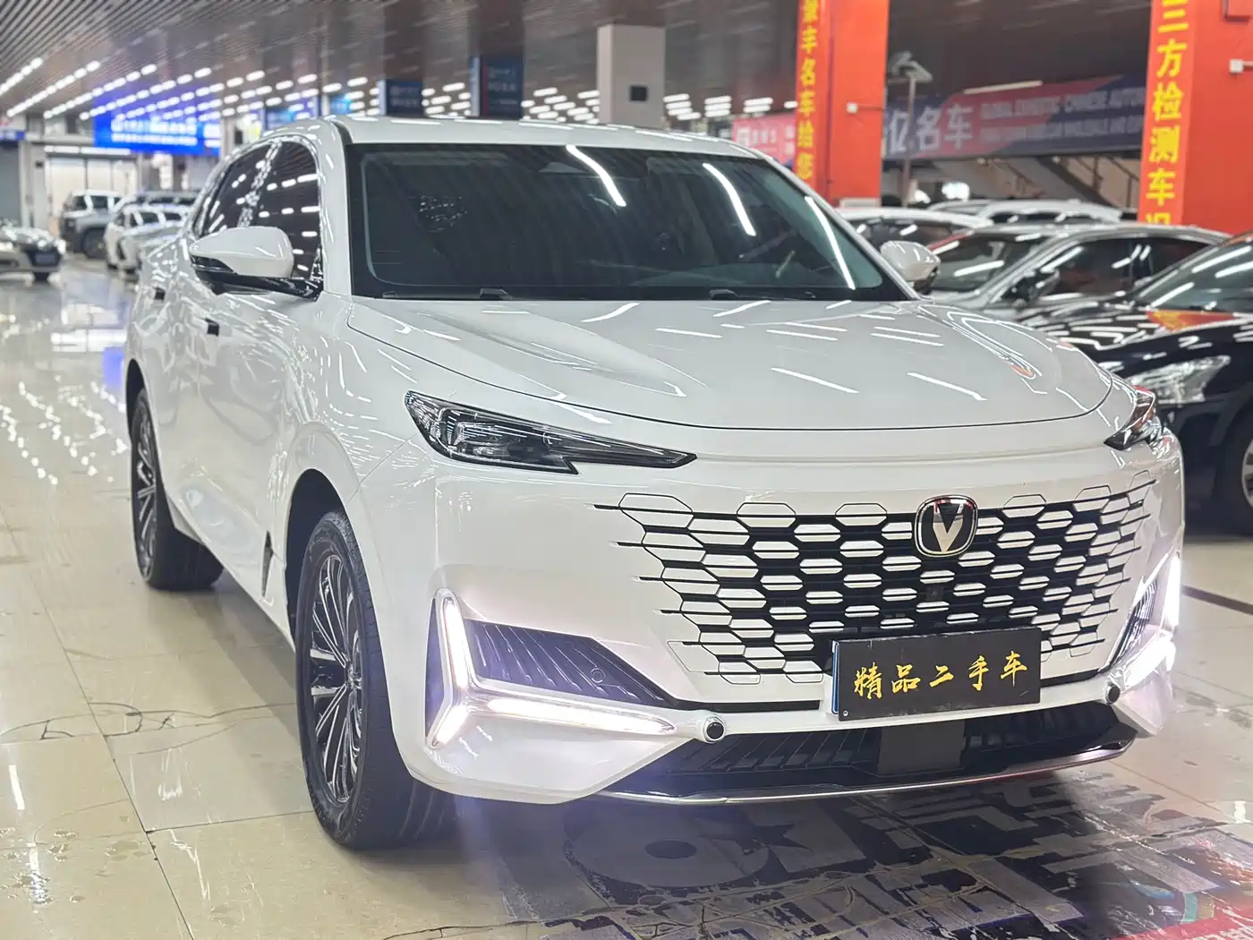 Changan UNI-K 2023 2023 2.0T FWD Joy Style