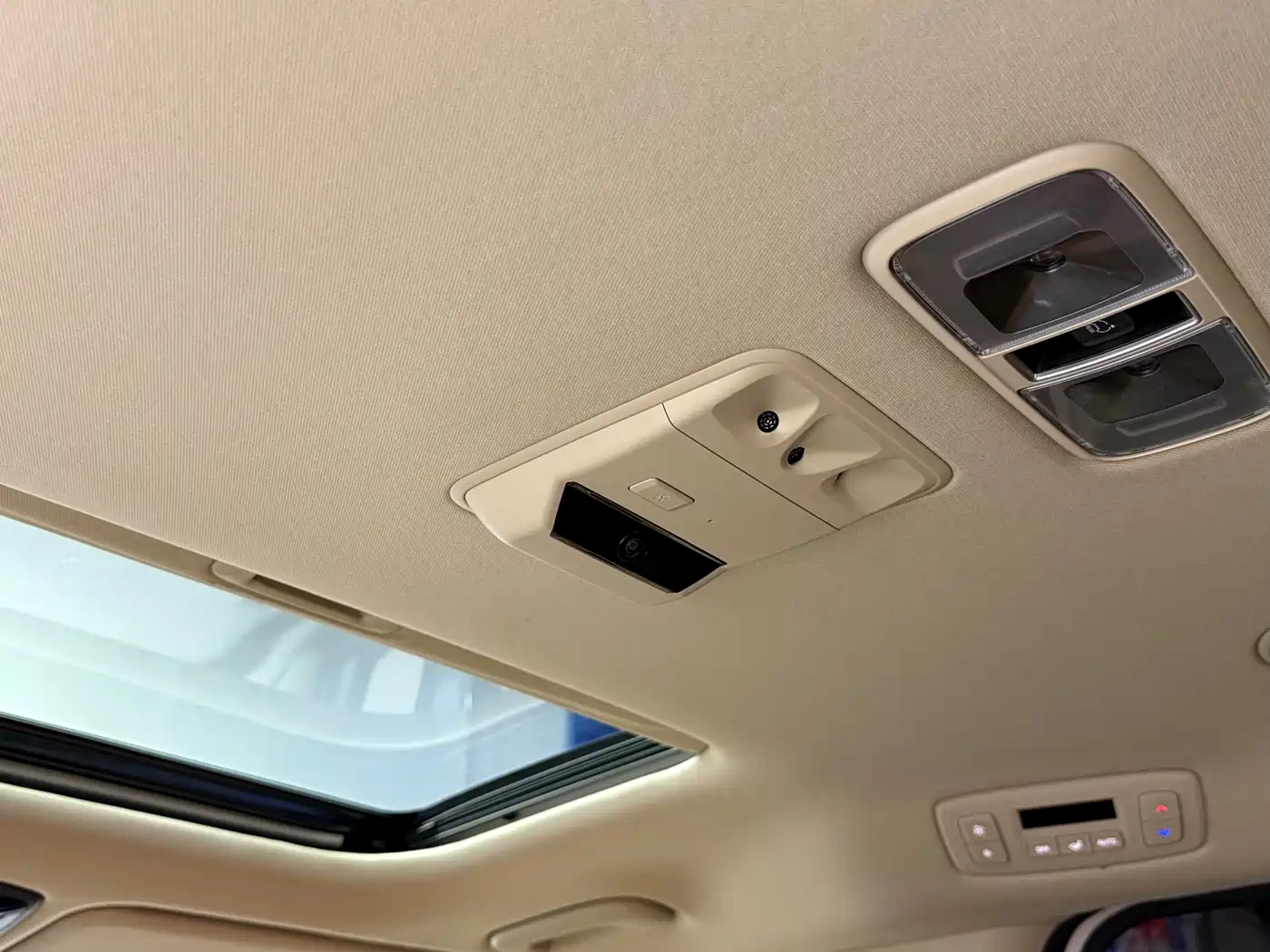Kia Carnival 2021 2.0T Flagship Edition фото 24