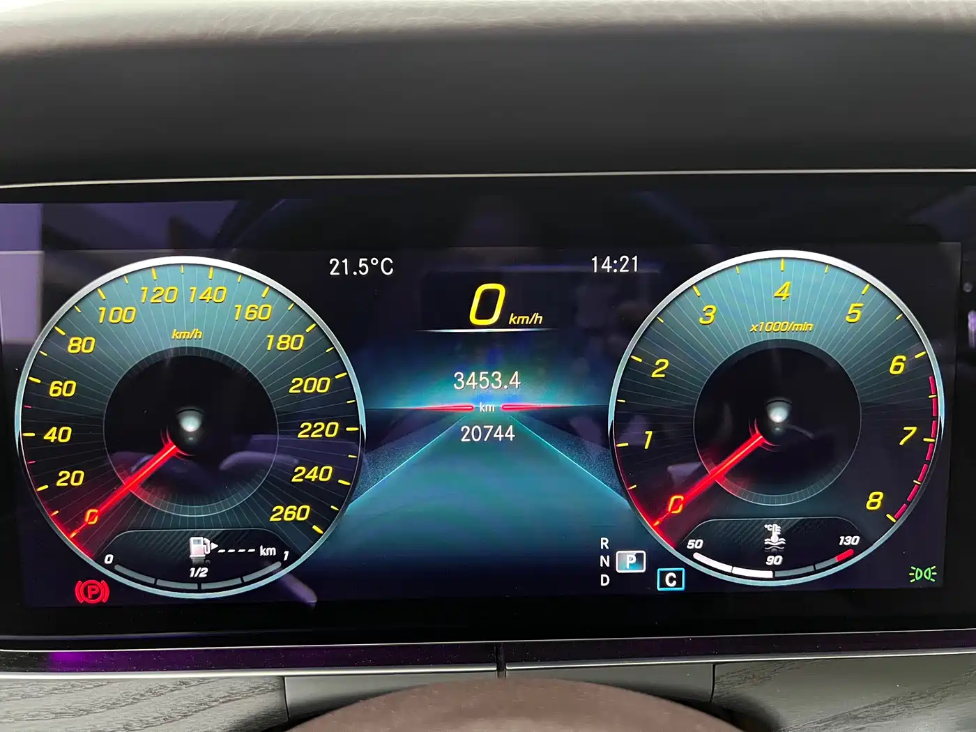 Mercedes-Benz E-Class 2022 E 300 L Luxury фото 27