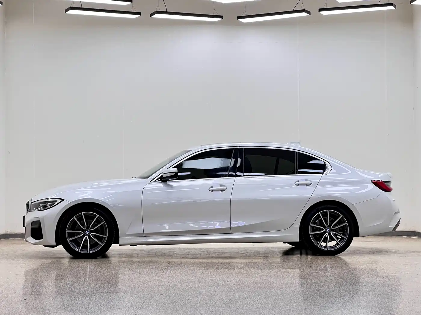 BMW 3 Series 2021 320Li M Sport Package фото 4