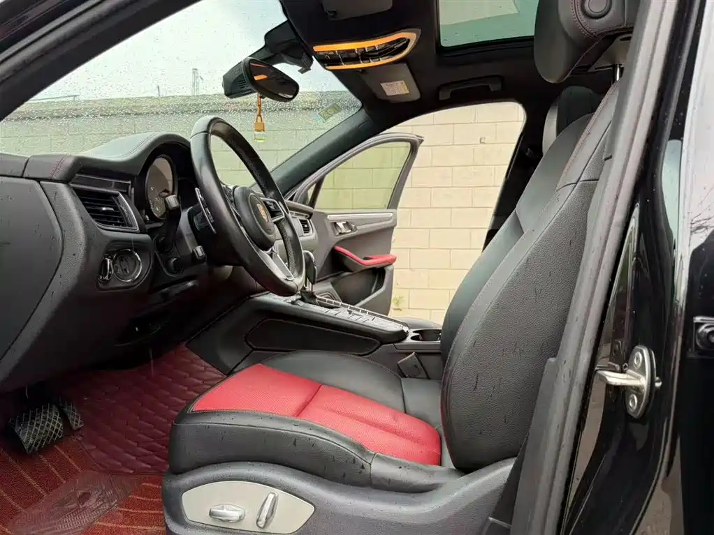 Porsche Macan 2016 Macan 2.0T фото 7