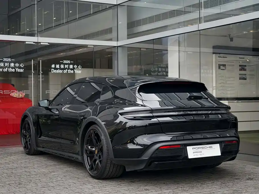 Porsche Taycan 2022 Taycan 4S Cross Turismo фото 3