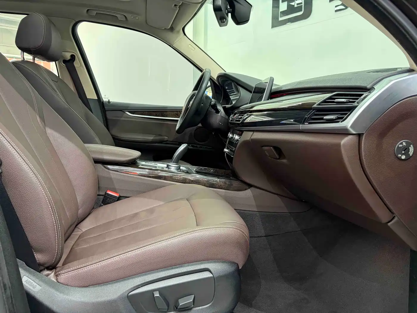 BMW X5 (Import) 2015 xDrive28i фото 15