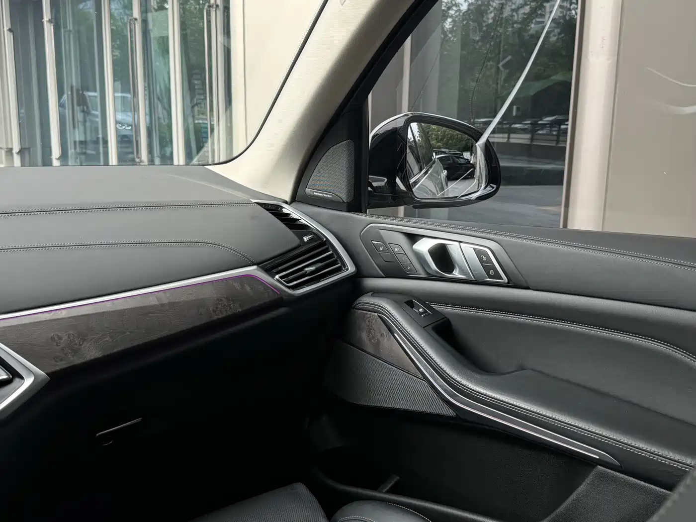 BMW X5 (Import) 2019 xDrive40i Exclusive M Sport Package фото 23