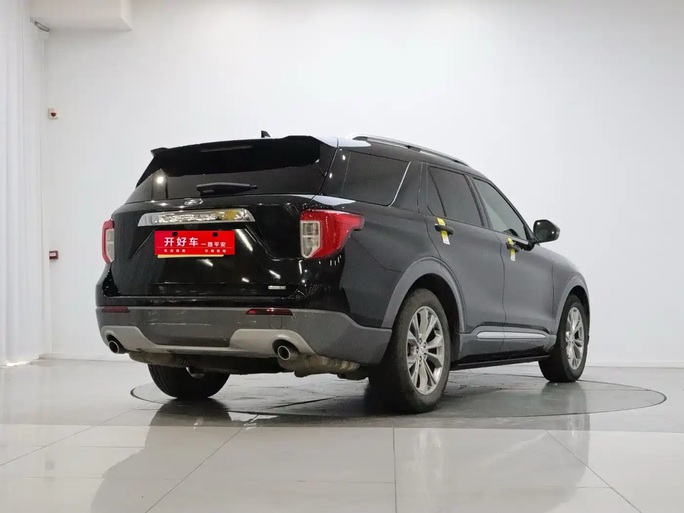 Фото 5 - Ford Explorer