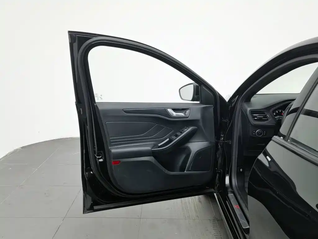 Ford Focus, миниатюра 8