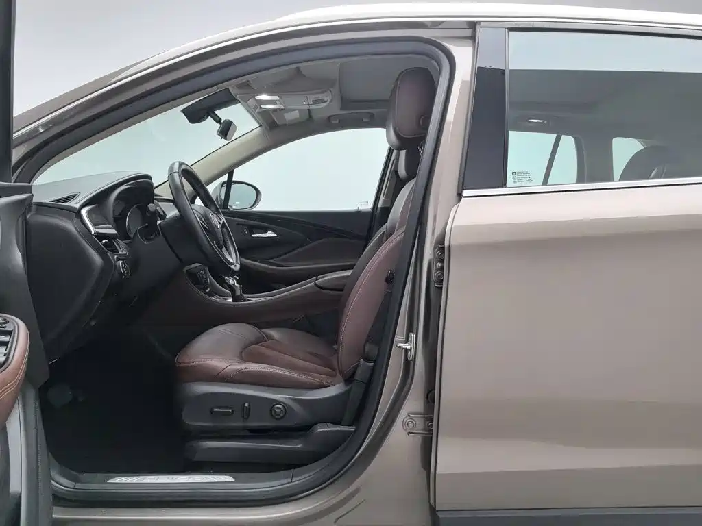 Фото 10 - Buick Envision Plus