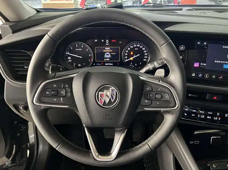 صورة 12 - Buick Envision S