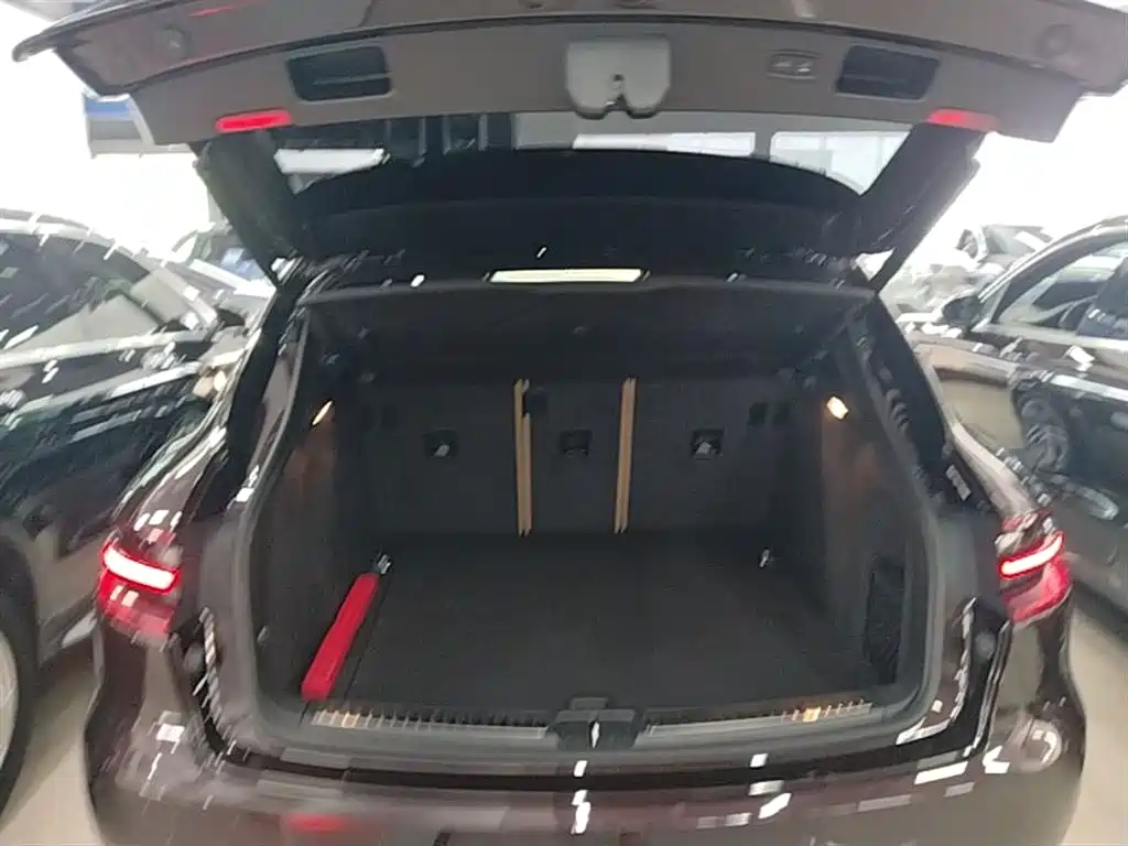 Porsche Macan 2017 Macan 2.0T фото 19