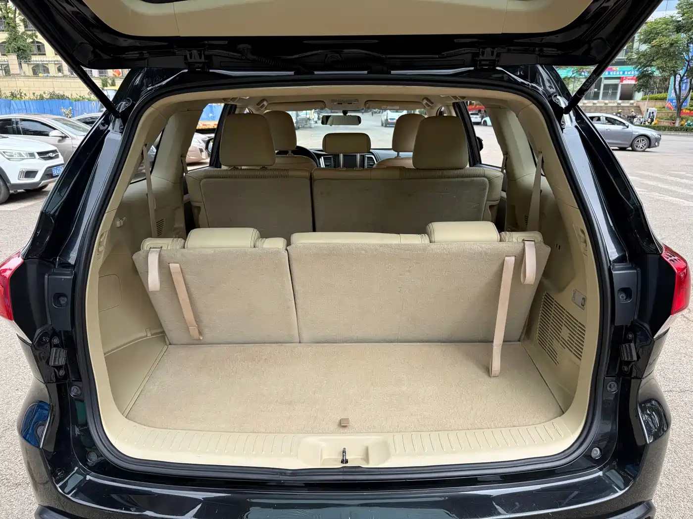 Фото 16 - Toyota Highlander