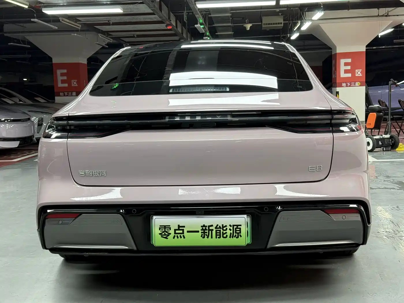 Geely Galaxy Galaxy E8 2024 2024 665km RWD Starship Voyager Edition