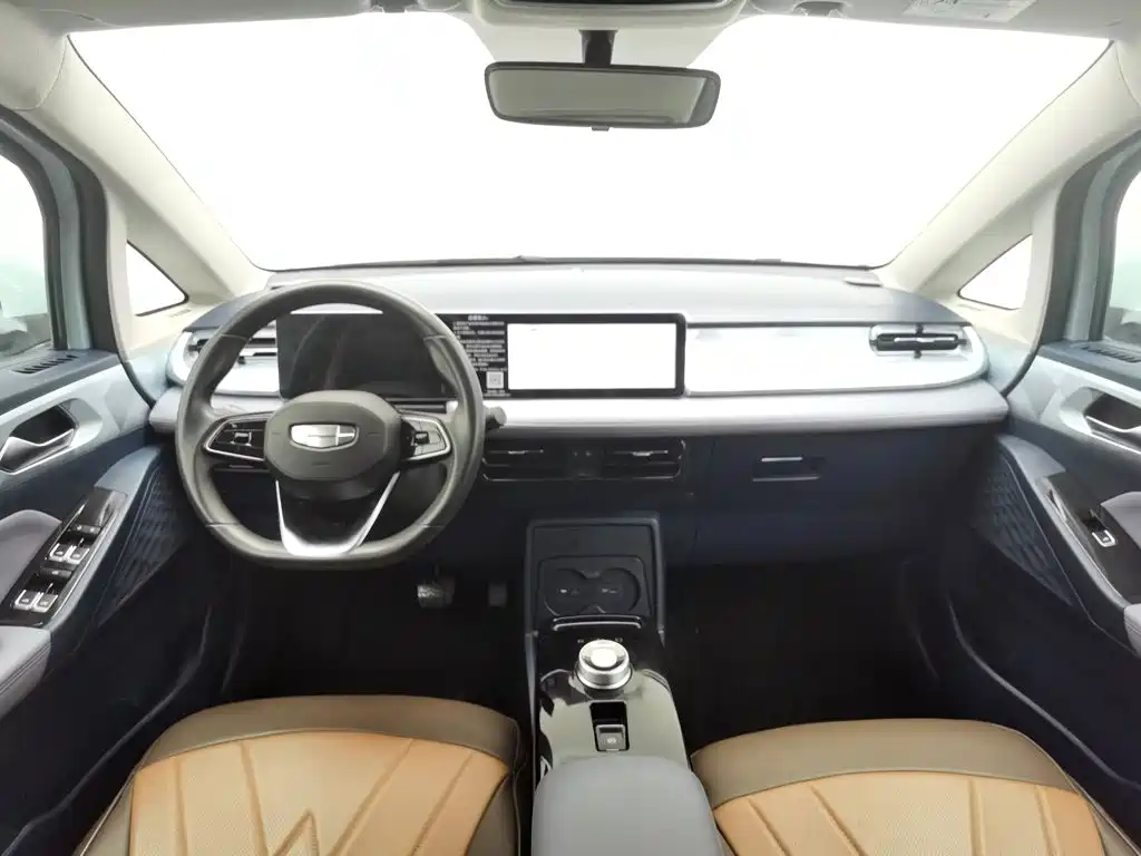 Фото 5 - Geely Geometry E Firefly