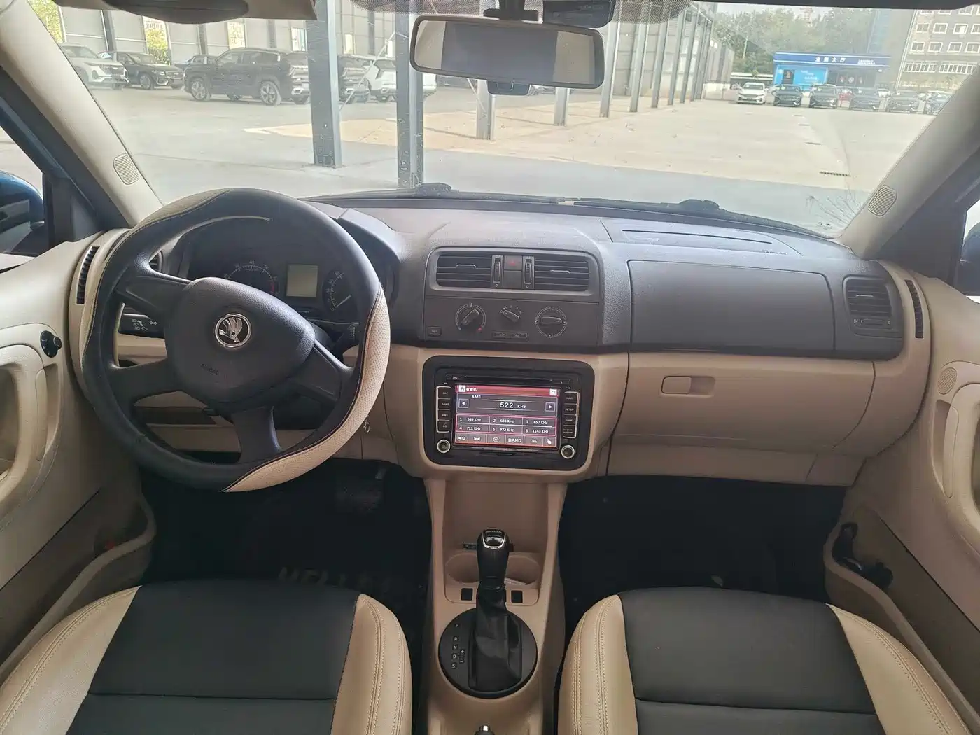 Škoda Fabia 2014 2014 1.4L Automatic Crystal Edition