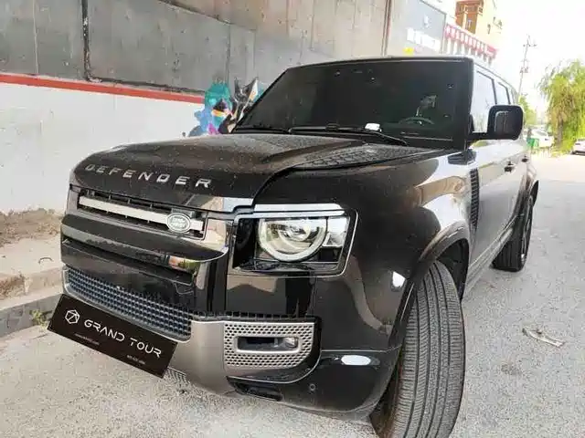 Land Rover Defender 2025