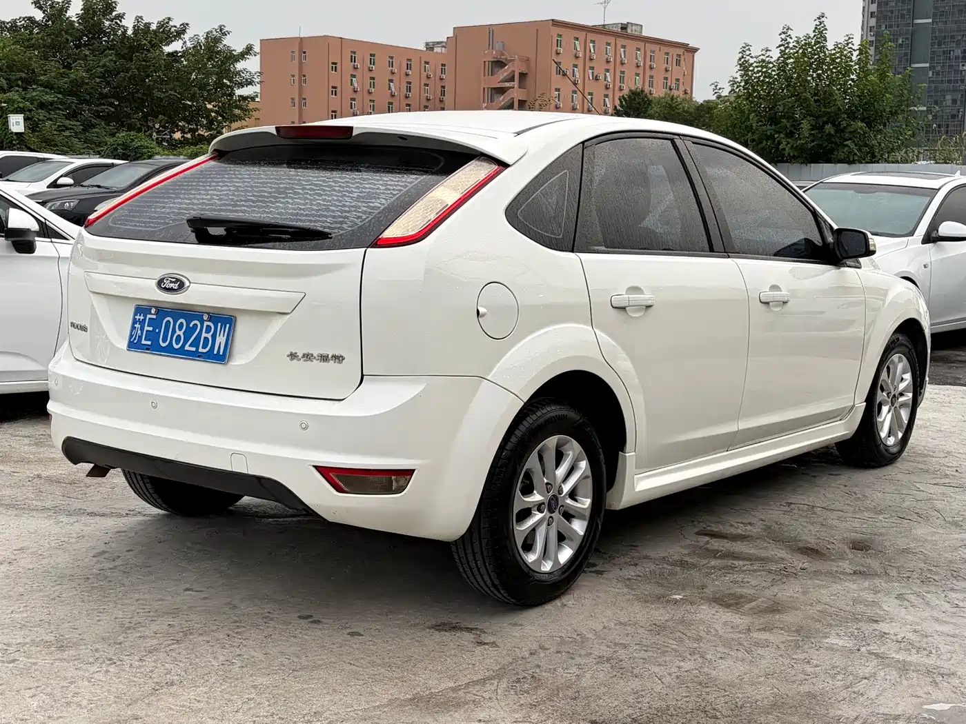 Ford Focus 2013 2013 Hatchback Classic 1.8L Automatic Base