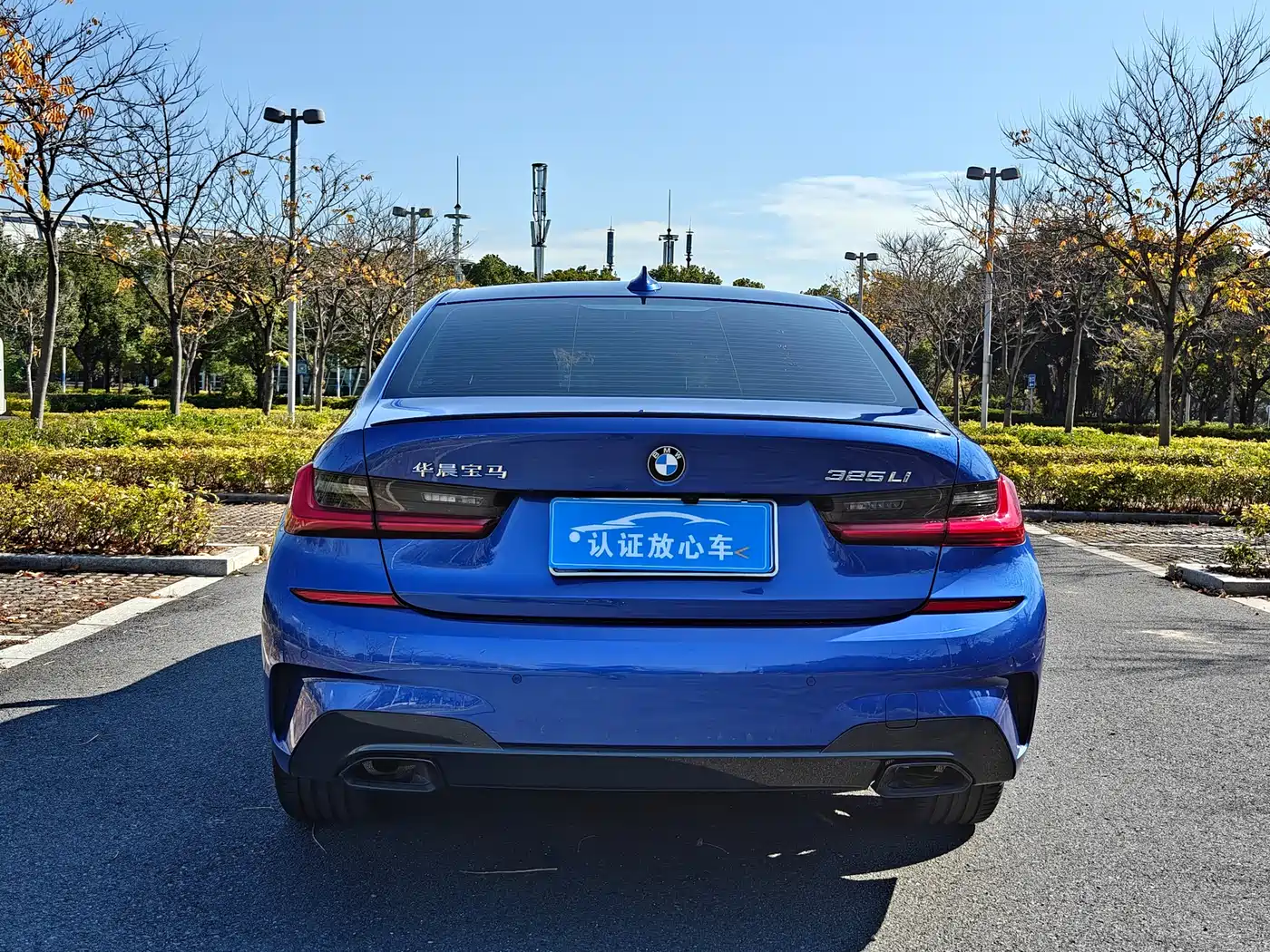 BMW 3 Series 2021 325Li M Sport Night Edition фото 9