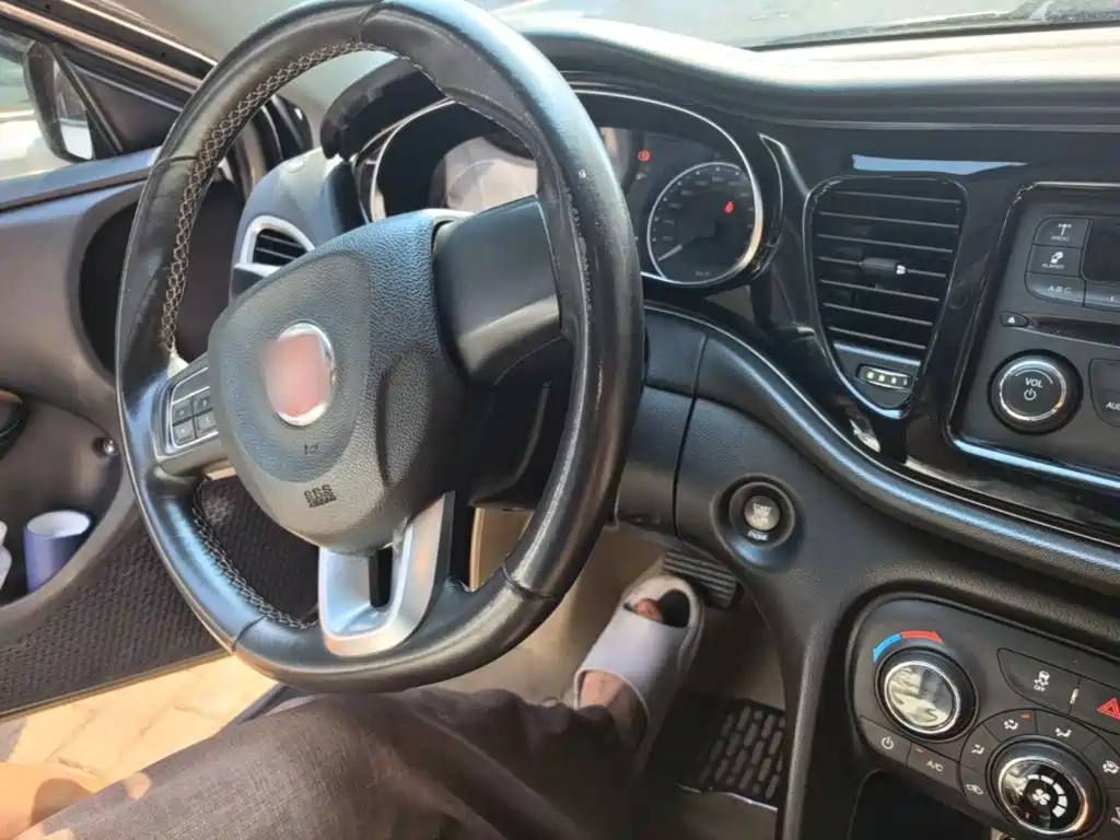 Fiat Viaggio 2015 2015 1.4T Auto Sport Edition