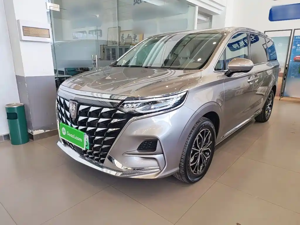 Roewe iMAX8 EV 2024 2025 1.5T DMH Land Luxury Edition