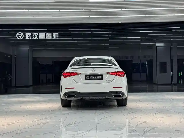 Mercedes-Benz C-Class 2026 C 260 L Night Edition Sport — фото 3