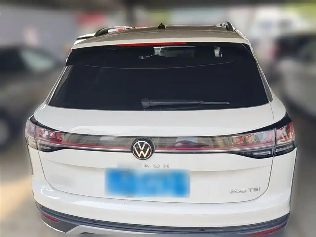 Volkswagen Tayron 2023 300TSI 2WD Luxury Plus Advanced Edition фото 10