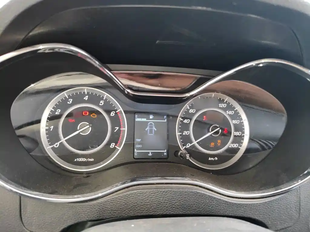 Фото 4 - Baojun 560
