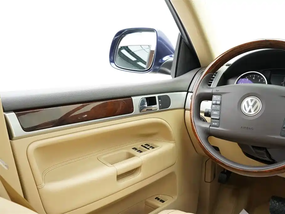 Volkswagen Touareg 2007 3.6L Luxury фото 18