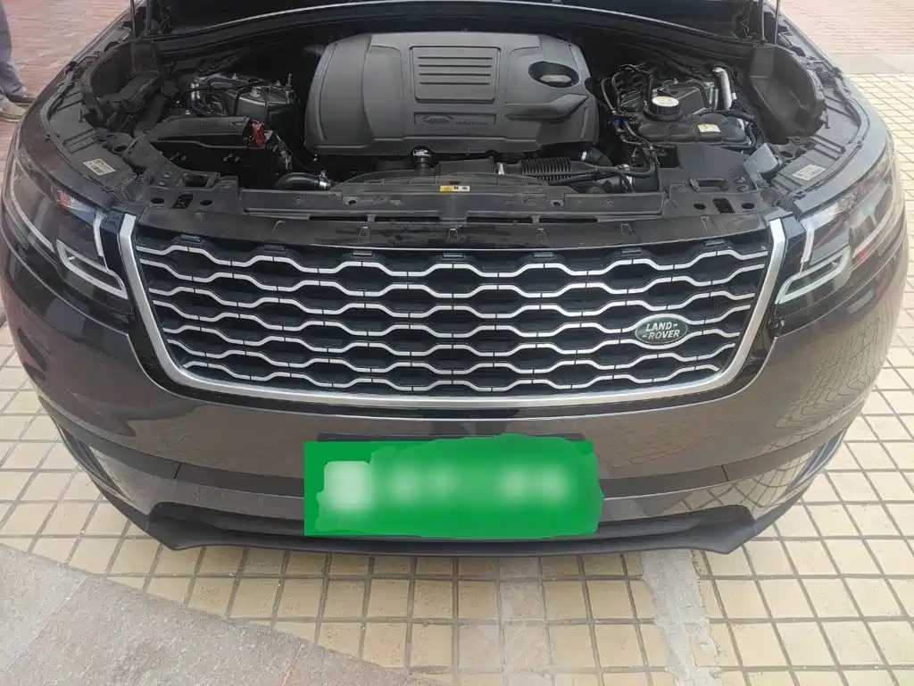 Фото 11 - Land Rover Range Rover Velar